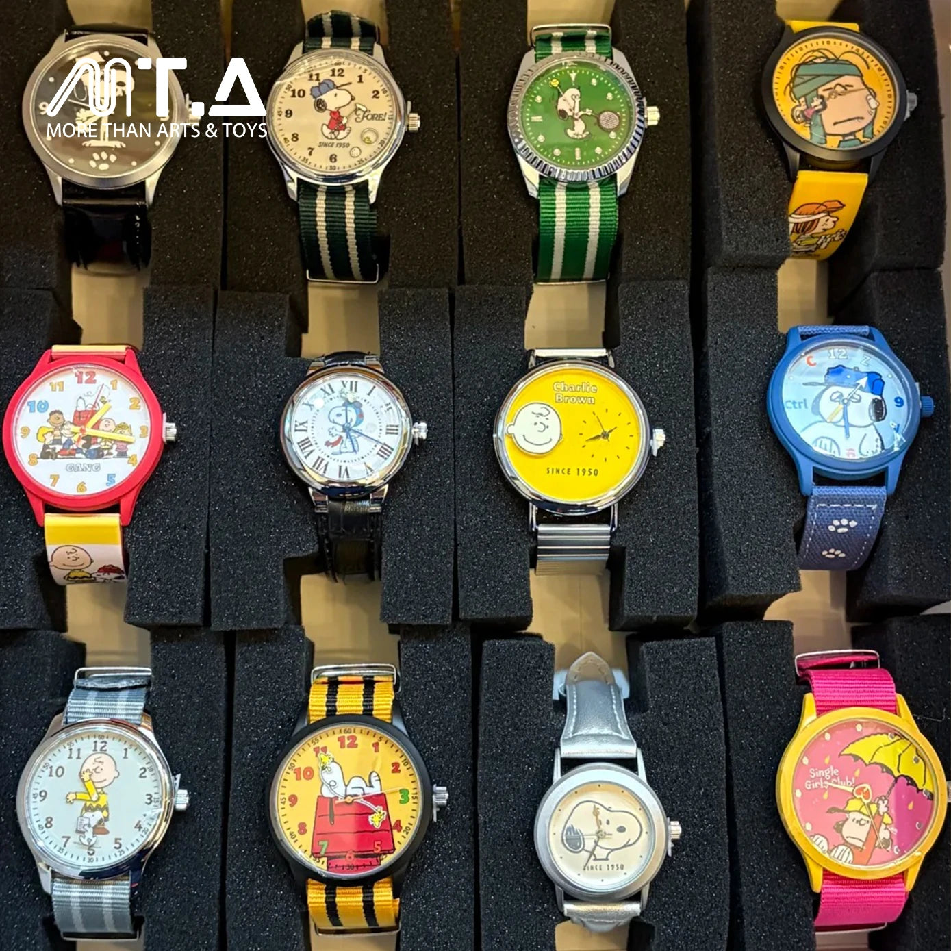 Peanuts Snoopy & Friends Series Watch Blind Box