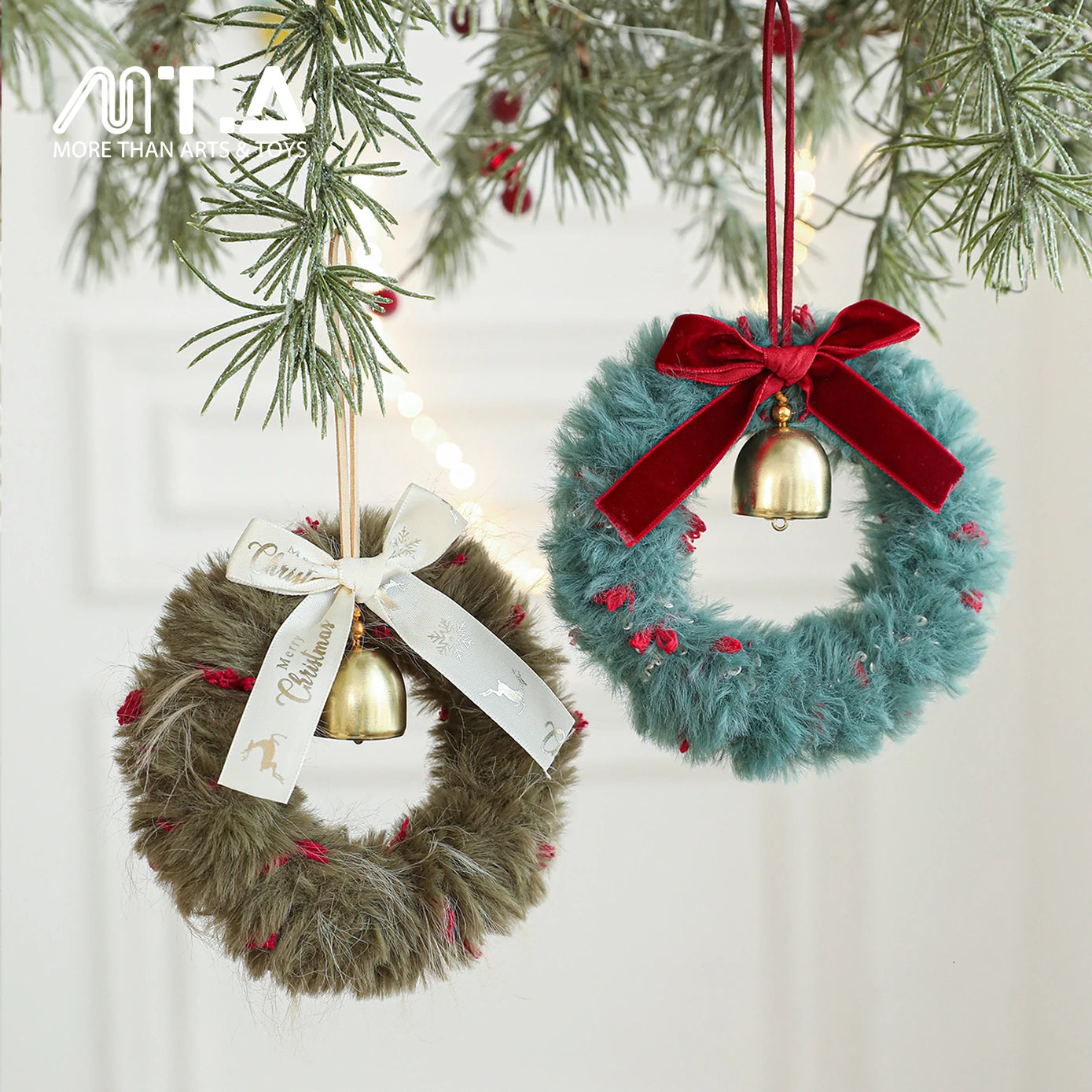 Plush Christmas Atmosphere Wreath with Ribbon Bow & Bells