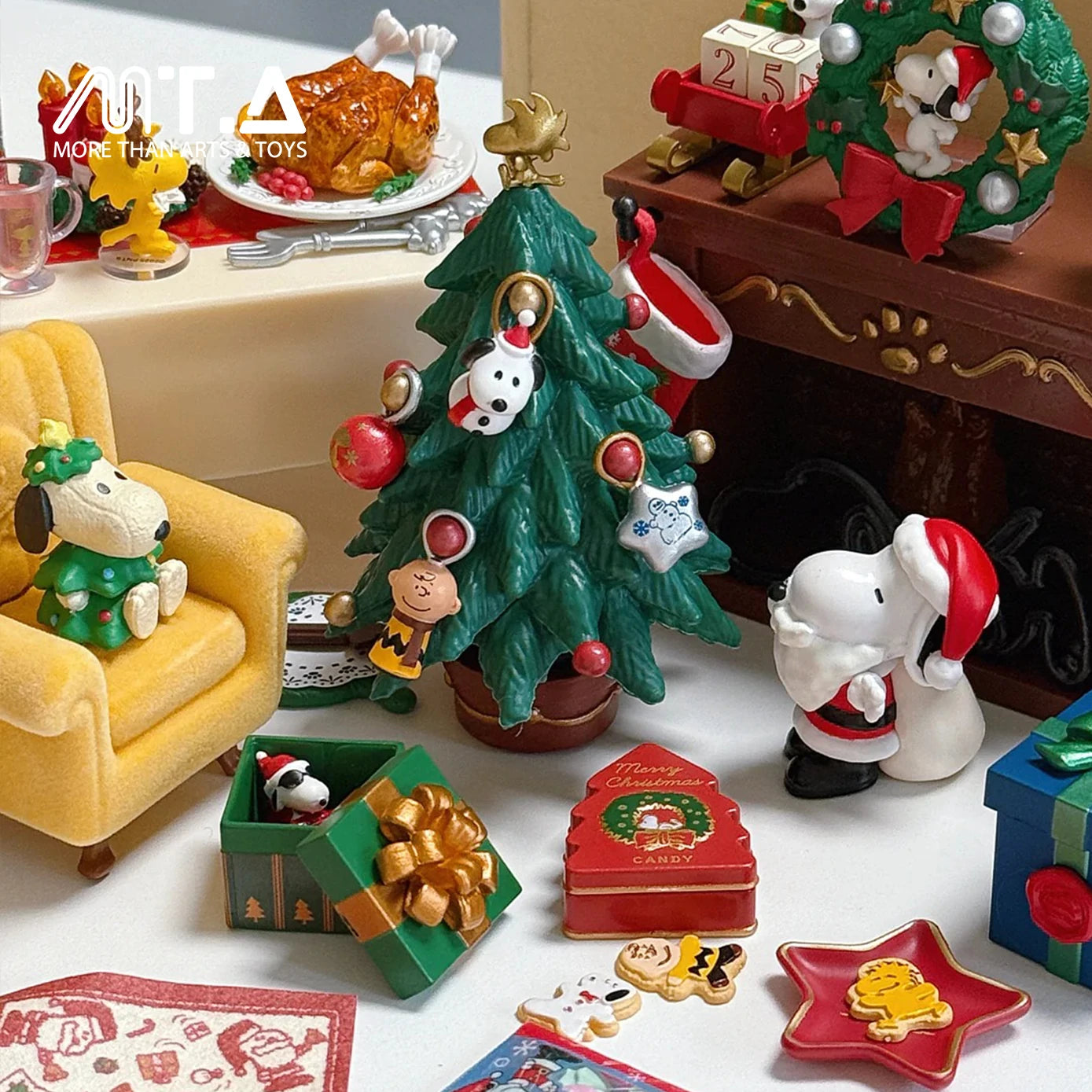 Re-Ment Peanuts Snoopy's Christmas Night Blind Box
