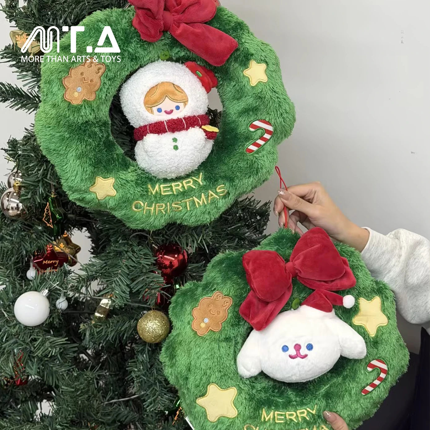 Rico Christmas Wreath Plush Toy